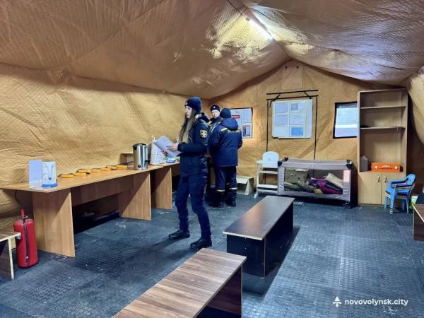 У центрі Нововолинська запрацював мобільний Пункт незламності | Новини Нововолинська