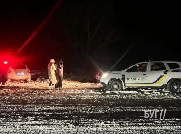 Біля села Грибовиця Нововолинської громади автомобіль злетів у кювет: обійшлося без постраждалих | Новини Нововолинська