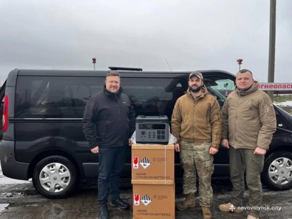 Обладнання на 1,8 мільйона гривень: чергову допомогу від Нововолинська передали військовим | Новини Нововолинська