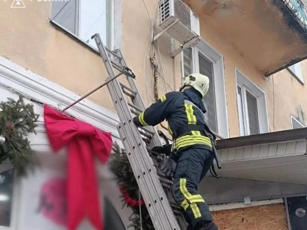 У Нововолинську в квартирі зачинилася дворічна дитина | Новини Нововолинська