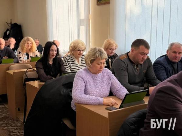 Депутати Нововолинської міської ради ухвалили рішення про чергову допомогу військовим у розмірі 14,9 млн грн | Новини Нововолинська