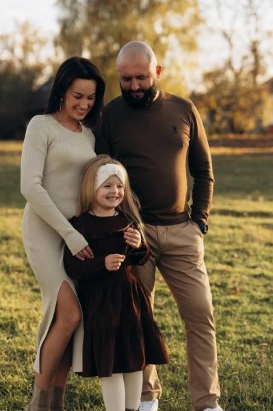 Красуня БУГу: Юлія Яцій &mdash; колористка, яка перетворила дитячу мрію на професію | Новини Нововолинська