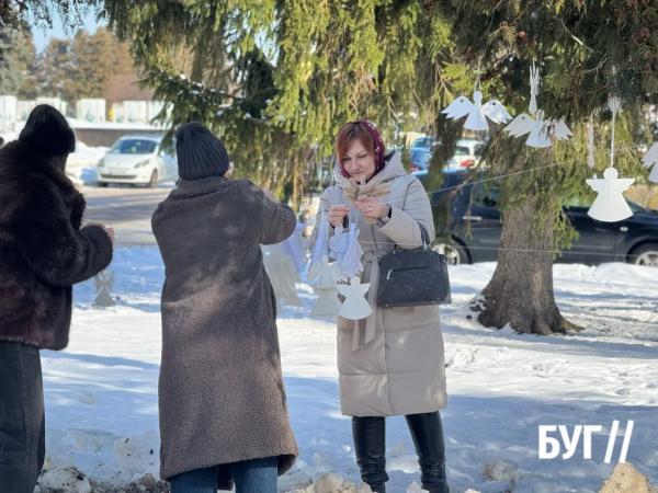 Фото дня: &laquo;Янголи пам&rsquo;яті&raquo; створені руками дітей у Нововолинську | Новини Нововолинська