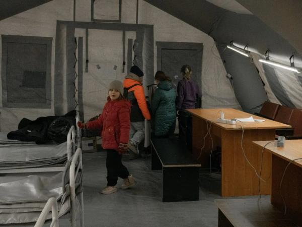 Півтисячі людей на&nbsp;один пункт незламності у&nbsp;Благодатному: репортаж | Новини Нововолинська