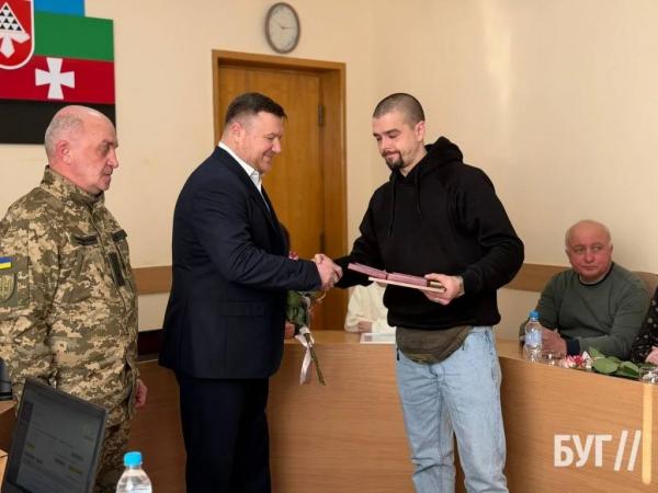 У Нововолинську вручили медалі &laquo;За поранення&raquo; та подяки родинам військових | Новини Нововолинська