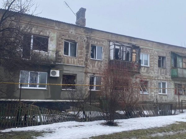 Безпілотники  атакували селище Центральний Перевальського району на окупованій Луганщині - 15 лютого 2026 :: Донеччина