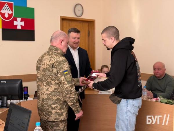 У Нововолинську вручили медалі &laquo;За поранення&raquo; та подяки родинам військових | Новини Нововолинська