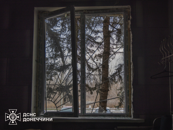 Обстріл Слов'янська - пошкоджено пожежну частину - 05 лютого 2026 :: Донеччина