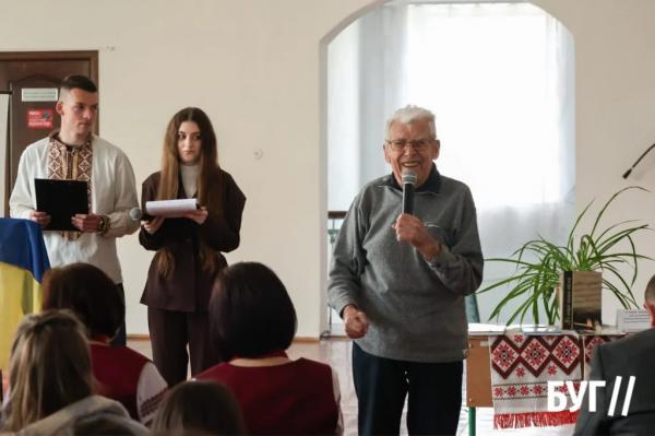 У Нововолинську відбувся поетичний вернісаж до Всесвітнього дня поезії | Новини Нововолинська