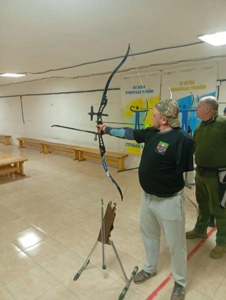 Ветерани з Нововолинська здобули призові місця на чемпіонатах Волині та Луцька зі стрільби з лука | Новини Нововолинська