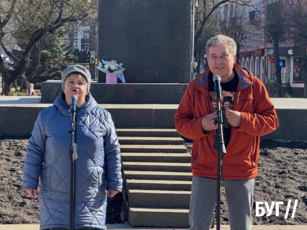 У Нововолинську відзначили 212-ту річницю від дня народження Тараса Шевченка | Новини Нововолинська
