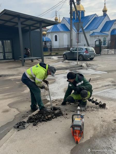 У Нововолинську встановили нові дорожні знаки на кількох вулицях міста | Новини Нововолинська