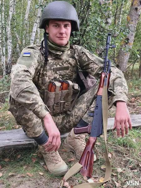 Обручку коханій так і не судилось подарувати: спогади про 24-річного Героя з Нововолинської громади Павла Молодшого | Новини Нововолинська