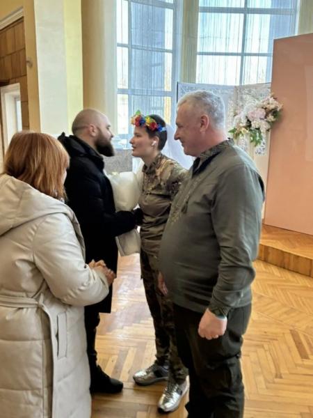 У Нововолинську побралися військові, яких поєднала війна | Новини Нововолинська У Нововолинську побралися військові, яких поєднала війна | Новини Нововолинська