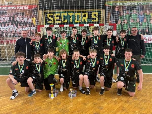 Нововолинські гандболісти здобули &laquo;бронзу&raquo; на всеукраїнському турнірі | Новини Нововолинська