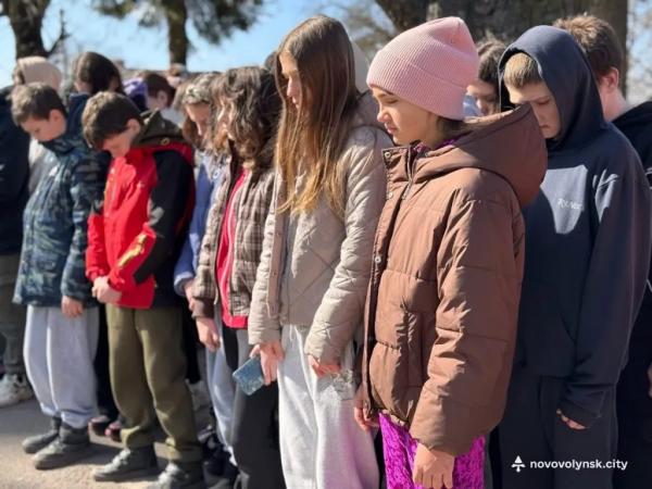 У Грядівському ліцеї відкрили меморіальні дошки загиблим Захисникам | Новини Нововолинська
