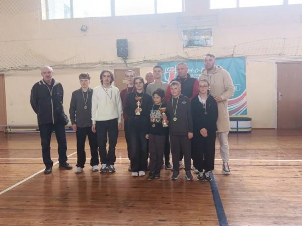 Нововолинські шахісти перемогли у всіх вікових категоріях районного етапу «Пліч-о-пліч» | Новини Нововолинська Нововолинські шахісти перемогли у всіх вікових категоріях районного етапу «Пліч-о-пліч» | Новини Нововолинська