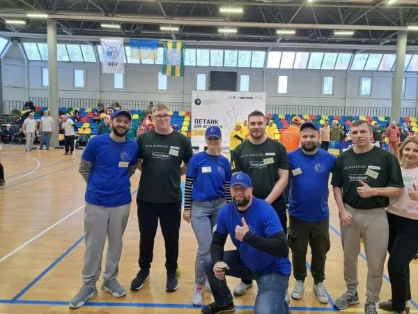 Петанк як шлях до відновлення: У Нововолинську ветерани розвивають реабілітаційний вид спорту | Новини Нововолинська