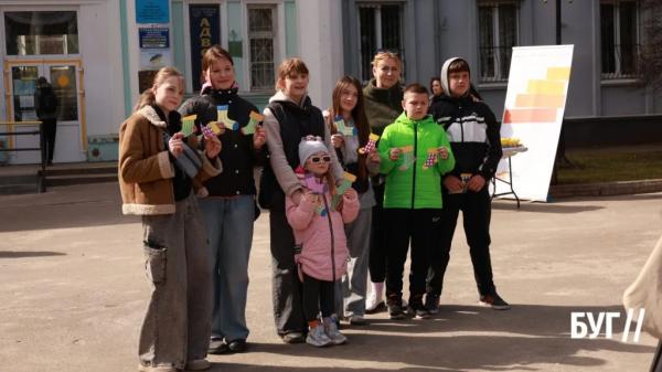 Нововолинці долучилися до акції з нагоди Всесвітнього дня людей із синдромом Дауна | Новини Нововолинська Нововолинці долучилися до акції з нагоди Всесвітнього дня людей із синдромом Дауна | Новини Нововолинська