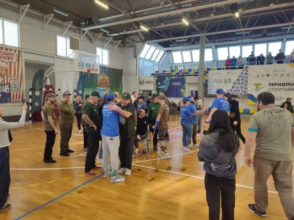 Петанк як шлях до відновлення: У Нововолинську ветерани розвивають реабілітаційний вид спорту | Новини Нововолинська