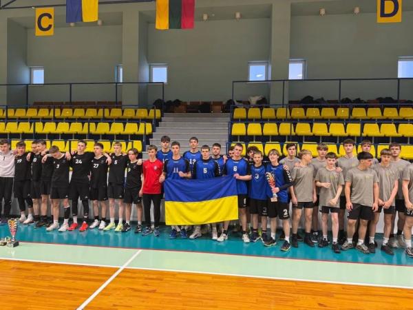 Гандболісти з Нововолинська вибороли &laquo;золото&raquo; міжнародного турніру в Литві | Новини Нововолинська