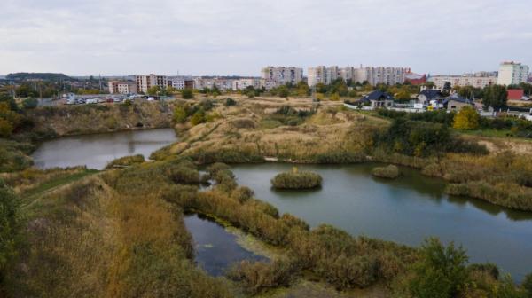 У Нововолинську на кар&rsquo;єрі знайшли рештки жінки, яка зникла торік: відомо, що вона рік спілкувалася з шахраєм, який видавав себе за &laquo;льотчика з Америки&raquo; | Новини Нововолинська