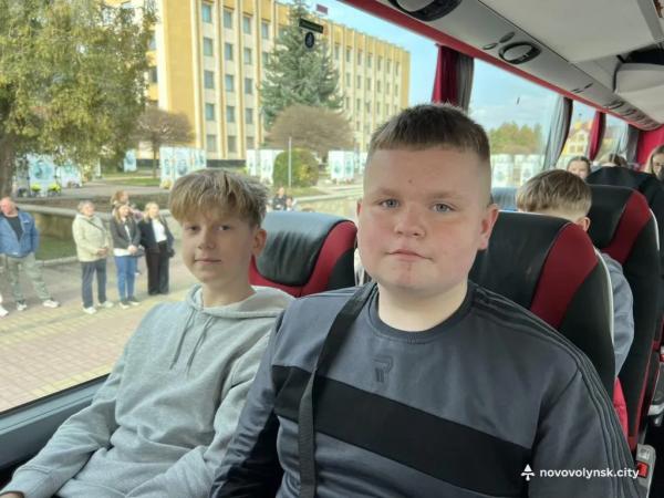 Нововолинські баскетболісти вирушили на міжнародний турнір до Чехії | Новини Нововолинська