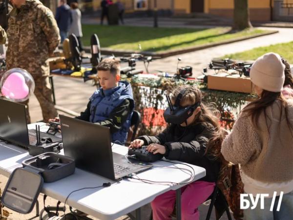 &laquo;Великдень-фест&raquo; у Нововолинську: як місто святкувало та допомагало війську | Новини Нововолинська