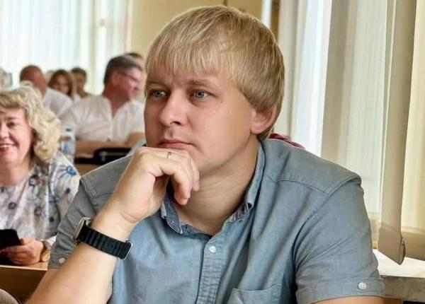 Кросовер вдвічі &laquo;нижче ринку&raquo; і будівництво на 110 квадратів: що у 2025-му задекларував депутат Нововолинської міської ради Вячеслав Спиридонов | Новини Нововолинська