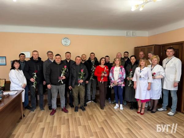 У Нововолинську вручили посвідчення почесних донорів України | Новини Нововолинська