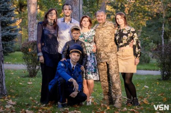 Син не знав, як сказати мамі, що батько уже ніколи не зателефонує:&nbsp;спогади про загиблого Героя з Нововолинська Олександра Наумюка | Новини Нововолинська