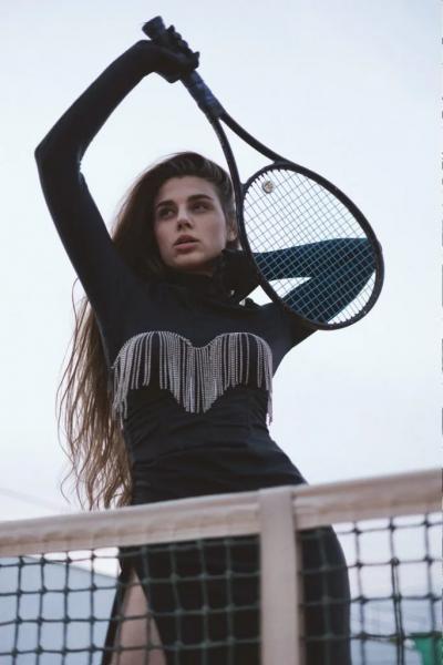 Красуня БУГу: Стасюк Анна про творчість, внутрішню опору та сміливість бути собою | Новини Нововолинська