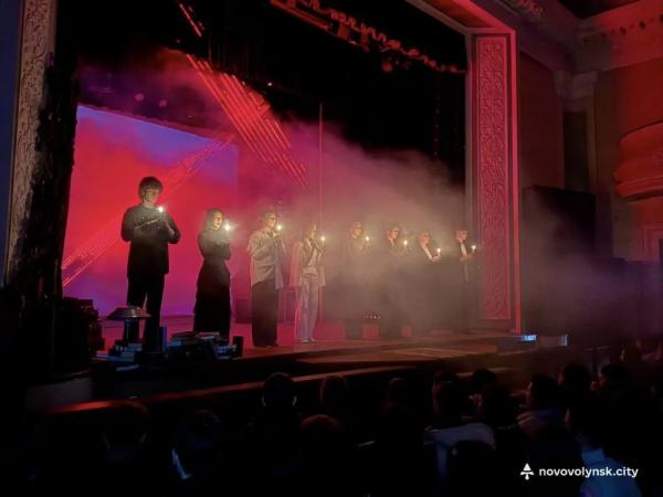 &laquo;Голоси&raquo;: у Нововолинську відбулася вистава театру мініатюр &laquo;Прометей&raquo; | Новини Нововолинська