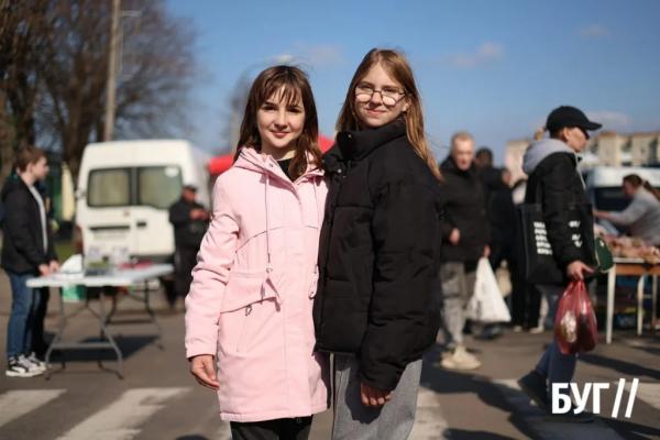 Продукти, хендмейд і жива музика: як у Нововолинську пройшов передвеликодній ярмарок | Новини Нововолинська Продукти, хендмейд і жива музика: як у Нововолинську пройшов передвеликодній ярмарок | Новини Нововолинська