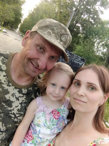 Син не знав, як сказати мамі, що батько уже ніколи не зателефонує:&nbsp;спогади про загиблого Героя з Нововолинська Олександра Наумюка | Новини Нововолинська