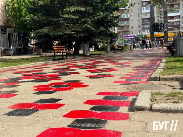 Фото дня: у Нововолинську освіжили Вишивану алею | Новини Нововолинська