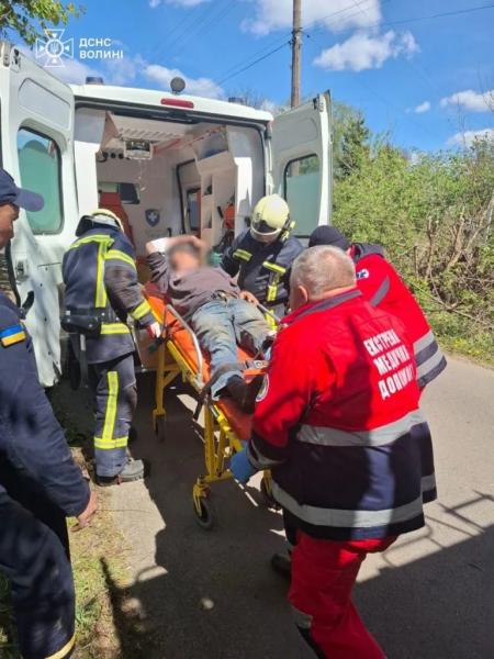У Поромівській громаді чоловіку затисло ногу в шнеку комбайна | Новини Нововолинська