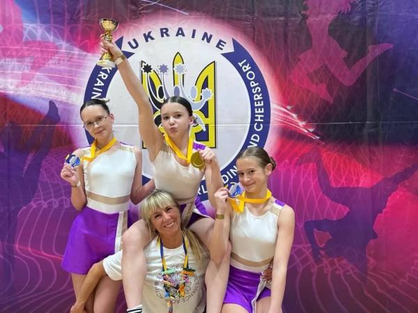 Нововолинські спортсменки стали призерками чемпіонату України з чирлідингу | Новини Нововолинська