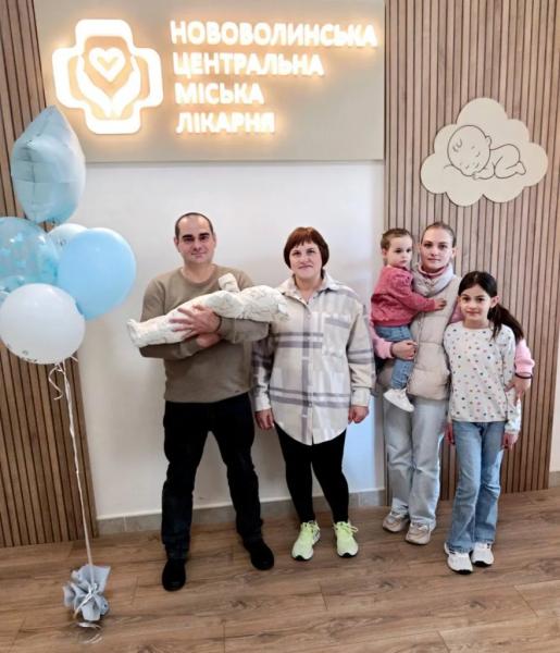 Протягом місяця у пологовому Нововолинська народилися 28 малюків | Новини Нововолинська