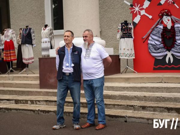 У Нововолинську відбувся благодійний захід до Всесвітнього дня вишиванки | Новини Нововолинська