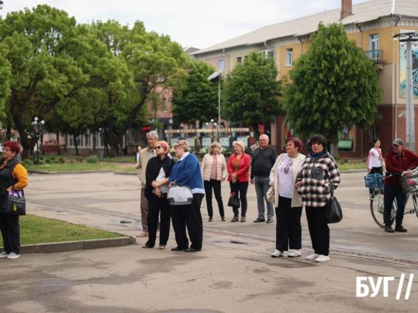 У Нововолинську відбувся благодійний захід до Всесвітнього дня вишиванки | Новини Нововолинська