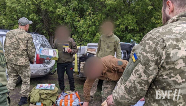 Військовий капелан з Нововолинська відвіз військовим на фронт чергову допомогу | Новини Нововолинська