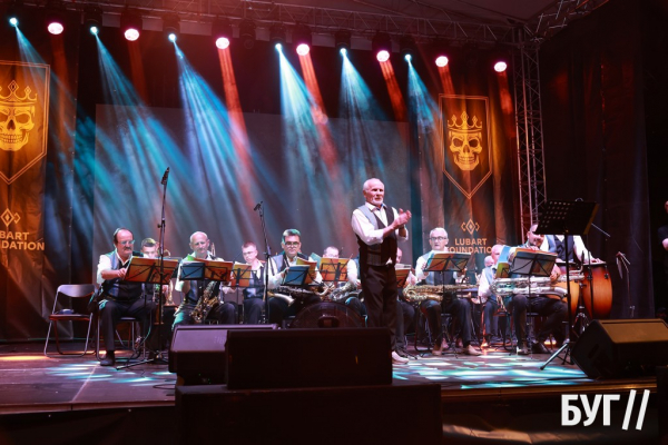 Нововолинську – 75: ювілей міста і День шахтаря на озері, фоторепортаж | Новини Нововолинська