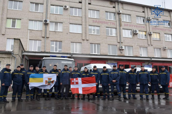 Волинські рятувальники вирушили на Харківщину для виконання завдань за призначенням | Новини Нововолинська