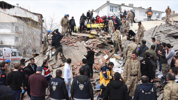У Туреччині знову стався землетрус магнітудою 5,6 - Події