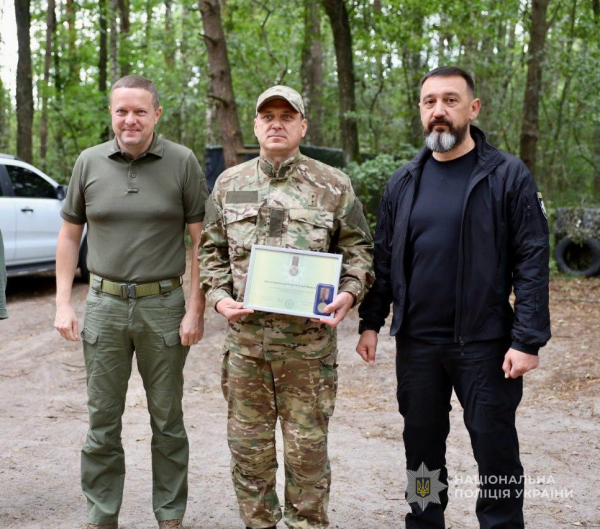 На Волині вручили державні відзнаки поліцейським стрілецького батальйону | Новини Нововолинська На Волині вручили державні відзнаки поліцейським стрілецького батальйону | Новини Нововолинська