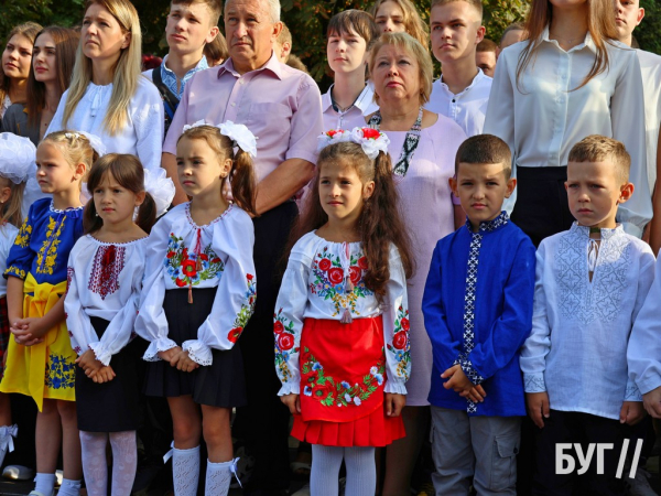 У ліцеях Нововолинська пролунав перший дзвоник | Новини Нововолинська