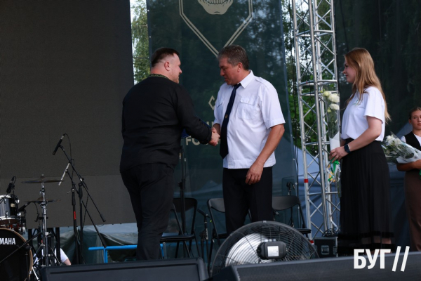 Нововолинську – 75: ювілей міста і День шахтаря на озері, фоторепортаж | Новини Нововолинська