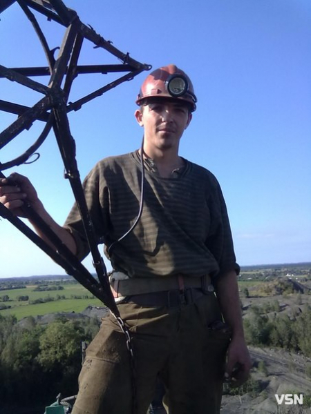 Загинув, намагаючись врятувати побратимів: спогади про загиблого Героя з Нововолинської громади Олександра Велінця | Новини Нововолинська Загинув, намагаючись врятувати побратимів: спогади про загиблого Героя з Нововолинської громади Олександра Велінця | Новини Нововолинська