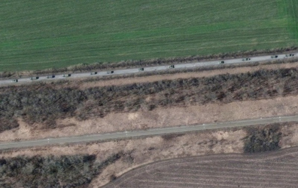 Под Харьковом заметили колонну РФ длиной 12,8 км: спутниковые фото